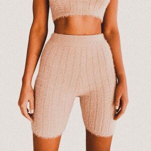 Meshki Ella Fluffy Stripe Bike Shorts | Cream Cozy Chic / Y2K Athleisure XL NWT